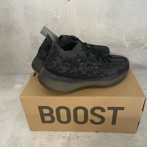 Yeezy boost 380 onyx size 8